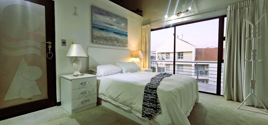 5 Bedroom Property for Sale in Calypso Beach Western Cape